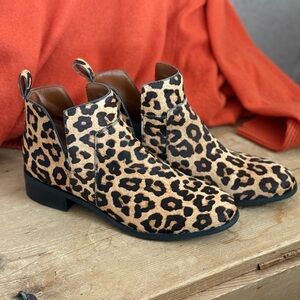 Franco Sarto Leopard Print Ankle Booties women 9.5m